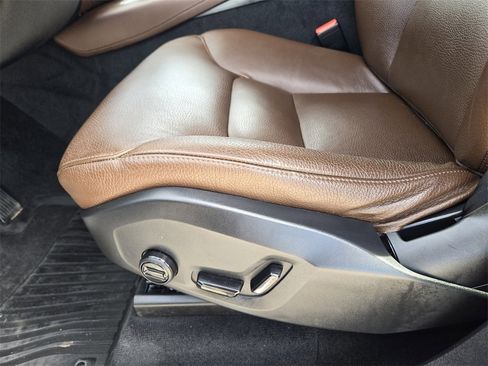 Used 2022 Volvo XC90 T6 Momentum w/ Advanced Package image 25