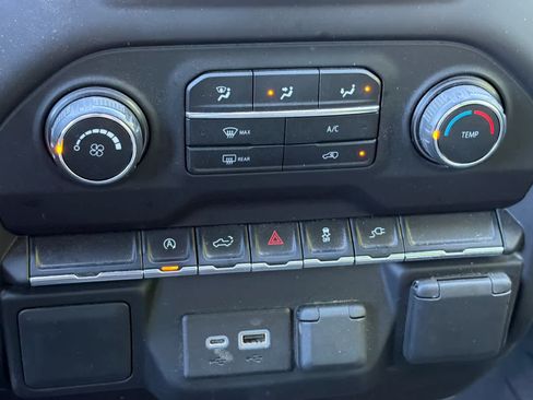 Used 2021 Chevrolet Silverado 1500 Custom AWD/4WD image 21