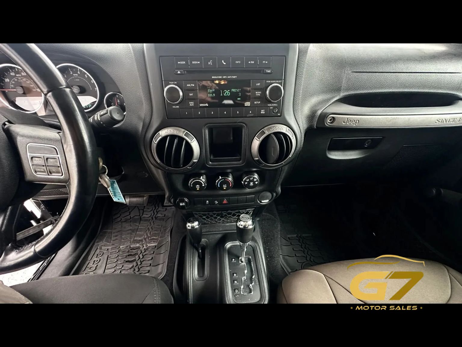 Used 2018 Jeep Wrangler Sport AWD/4WD image 9