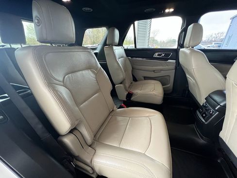 Used 2018 Ford Explorer Limited w/ Equipment Group 301A image 17