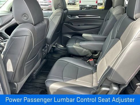 Used 2019 Buick Enclave Avenir w/ Avenir Technology Package AWD/4WD image 10
