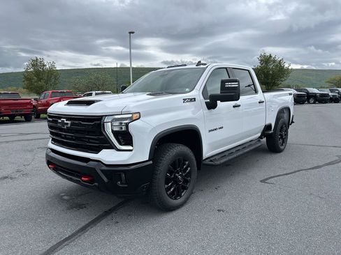New 2026 Chevrolet Silverado 3500 LT w/ Trail Boss Package AWD/4WD image 3