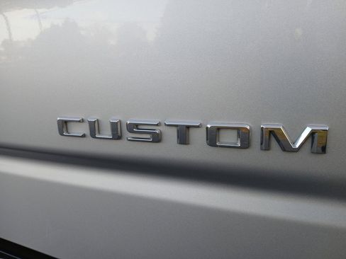 Used 2022 Chevrolet Silverado 1500 Custom image 34