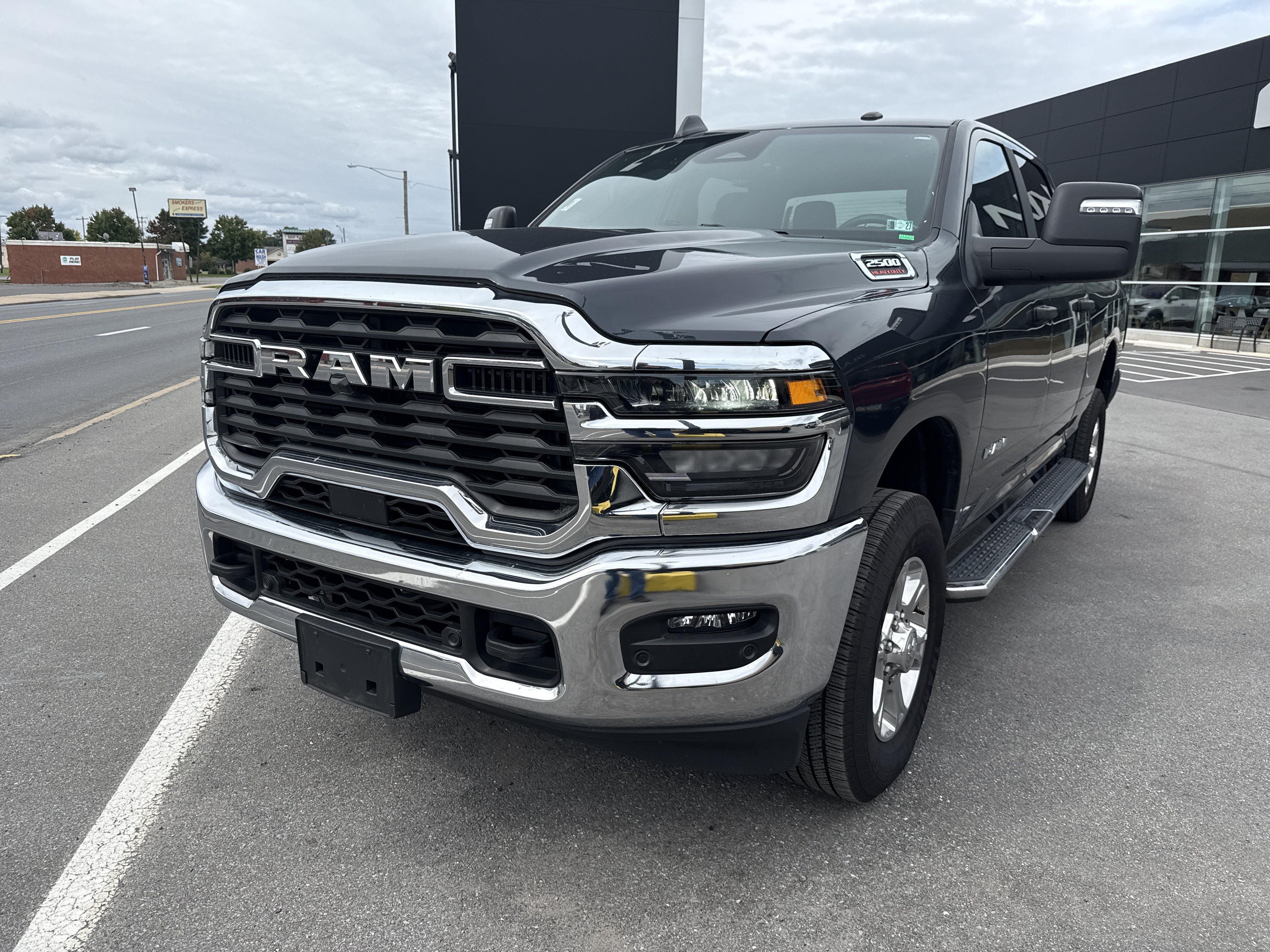 Used 2026 RAM 2500 Big Horn AWD/4WD image 8