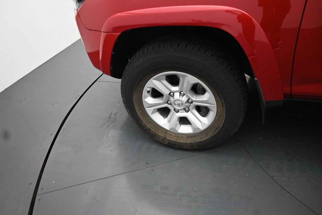 Used 2024 Toyota 4Runner SR5 AWD/4WD image 18