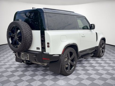 Used 2023 Land Rover Defender 90 X-Dynamic SE AWD/4WD image 9