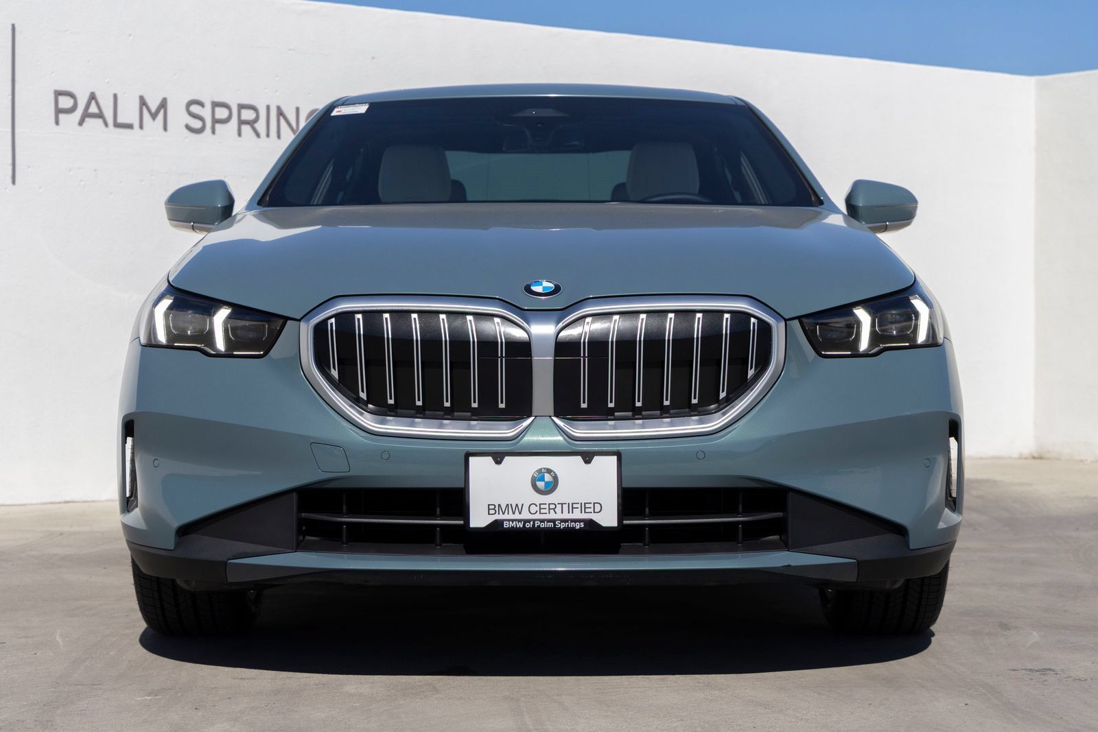 Certified 2024 BMW 530i w/ Convenience Package RWD image 4