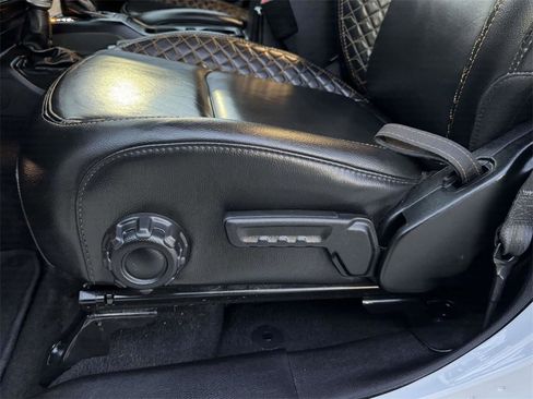 Used 2021 Jeep Wrangler Unlimited Sahara image 20