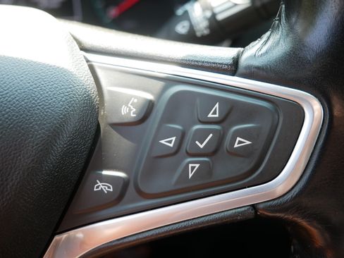 Used 2018 Chevrolet Equinox LT AWD/4WD image 30