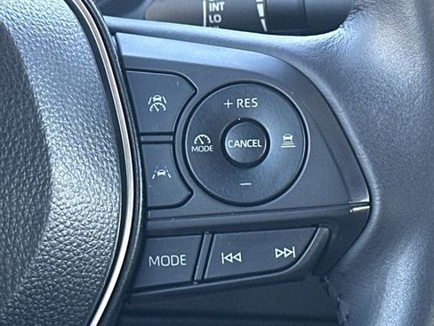 Certified 2025 Toyota Corolla SE image 13