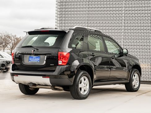 Used 2007 Pontiac Torrent AWD image 4