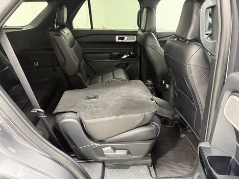 Used 2023 Ford Explorer ST w/ Equipment Group 401A image 33