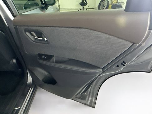 Used 2023 Nissan Rogue SV image 28