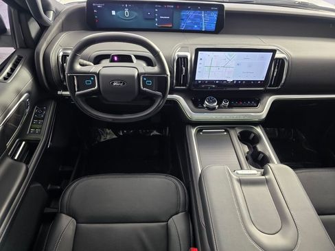 Used 2025 Ford Expedition Max Platinum w/ Stealth Performance Package image 13