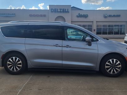 Used 2021 Chrysler Pacifica Touring-L