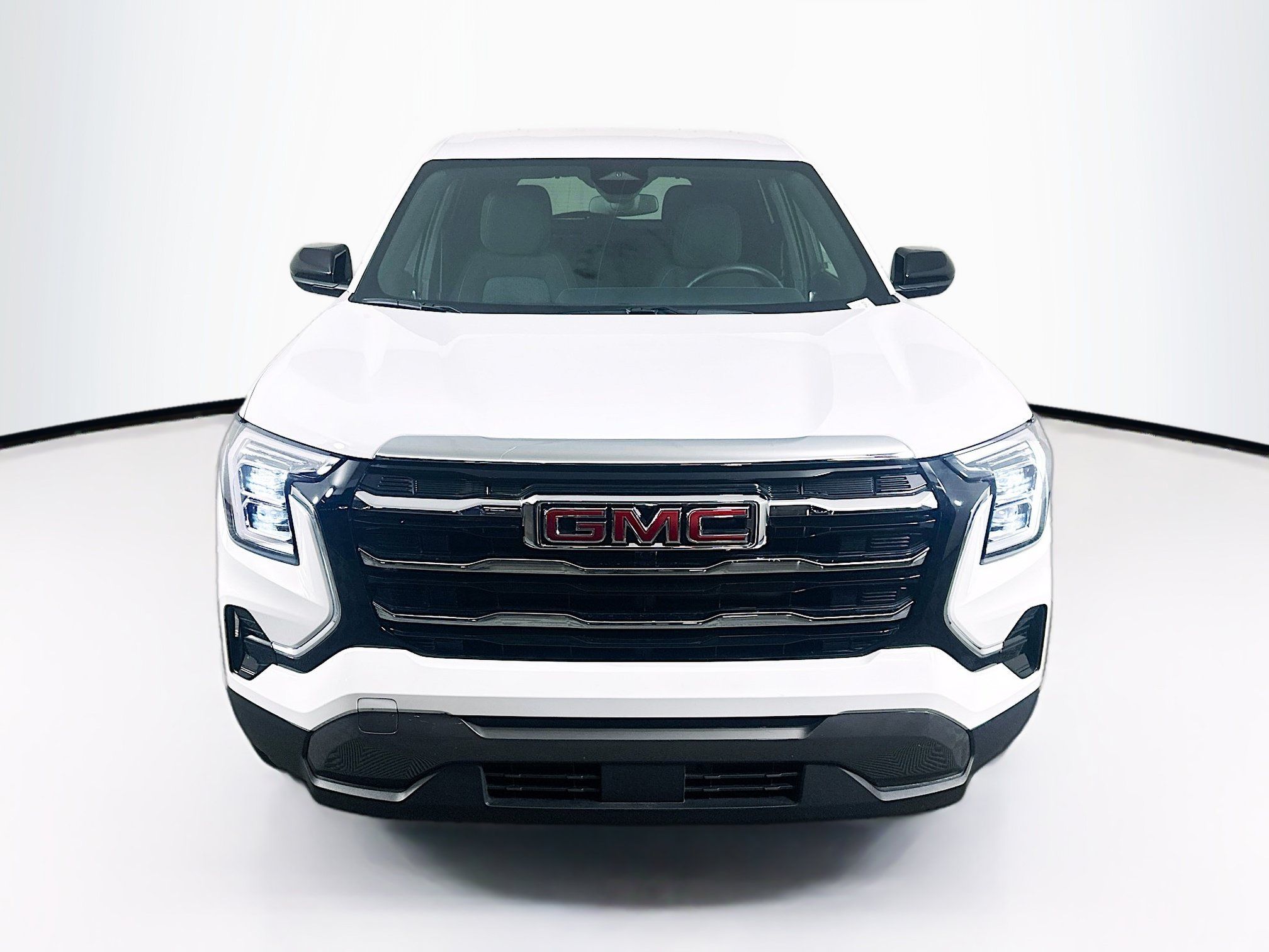 Used 2026 GMC Terrain Elevation FWD image 2