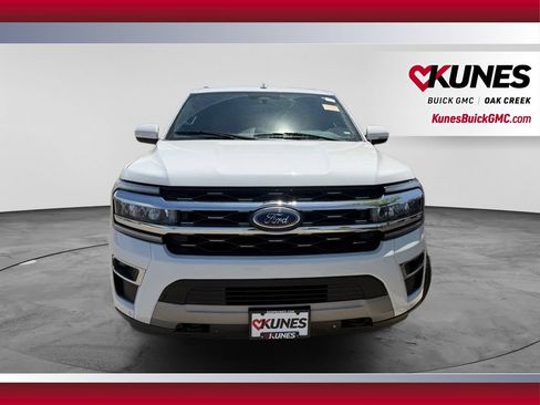 Used 2023 Ford Expedition Limited AWD/4WD image 3