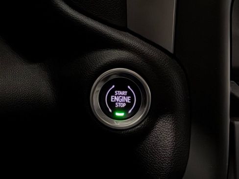 Used 2023 Chevrolet Silverado 1500 Custom image 22