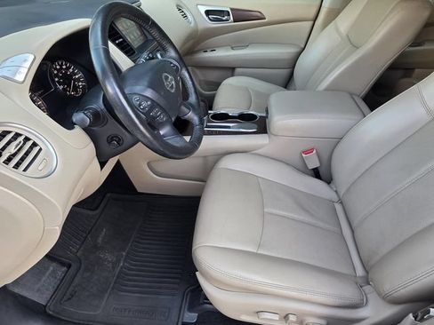 Used 2018 Nissan Pathfinder Platinum w/ Cargo Package FWD image 6