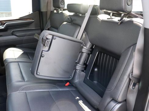 Used 2025 GMC Sierra 1500 SLT AWD/4WD image 25
