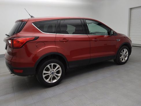 Used 2019 Ford Escape SE image 10