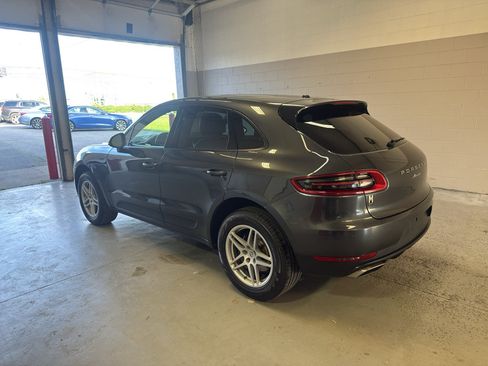 Used 2017 Porsche Macan AWD/4WD image 5