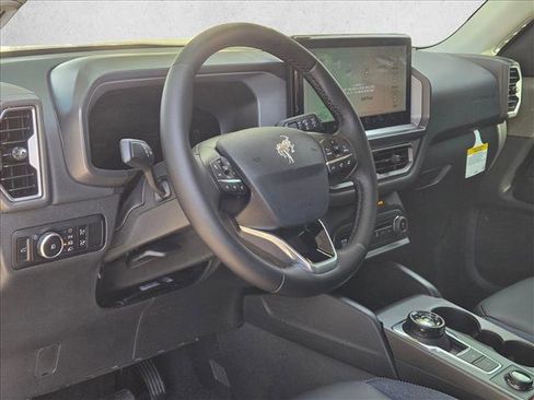 New 2025 Ford Bronco Sport Outer Banks image 3