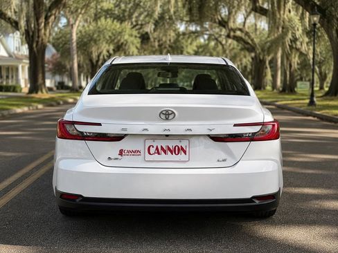 Used 2025 Toyota Camry LE w/ Convenience Package FWD image 4