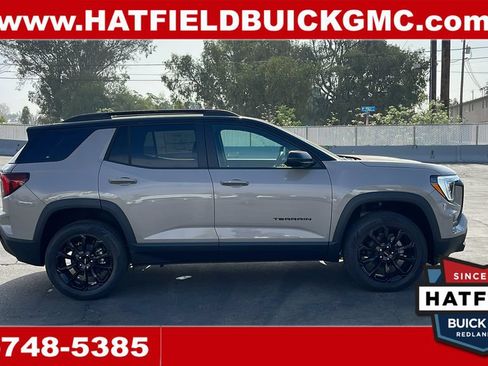 New 2026 GMC Terrain Elevation w/ Elevation Premium Package FWD image 6