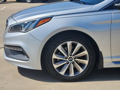 Used 2015 Hyundai Sonata Sport w/ Option Group 03 FWD image 8