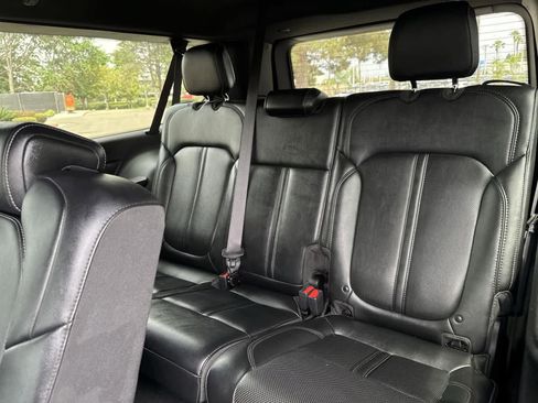 Used 2023 Jeep Wagoneer L Series III w/ Preferred Equipment Group image 34