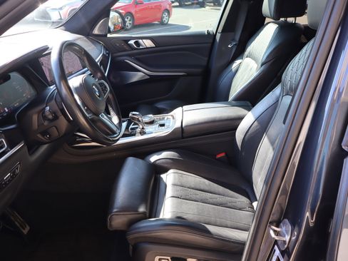 Used 2019 BMW X7 xDrive50i w/ Dynamic Handling Package image 16