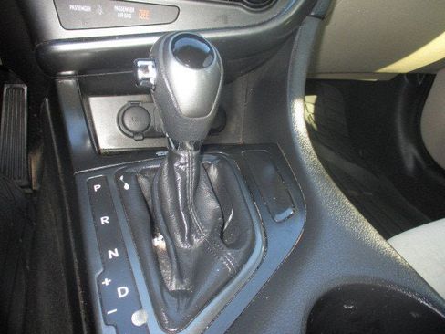 Used 2013 Kia Optima LX image 16