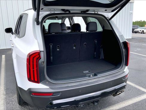 Used 2022 Kia Telluride EX w/ EX Premium Package AWD/4WD image 27