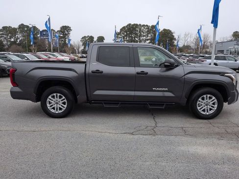 Used 2022 Toyota Tundra SR5 w/ Convenience Package image 2