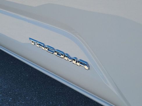 New 2025 Toyota Tacoma SR5 image 38
