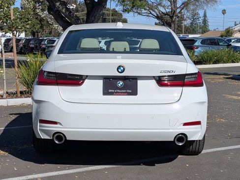Certified 2023 BMW 330i Sedan w/ Premium Package image 7