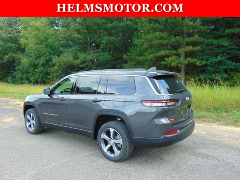 Certified 2024 Jeep Grand Cherokee L Limited w/ Luxury Tech Group II image 6