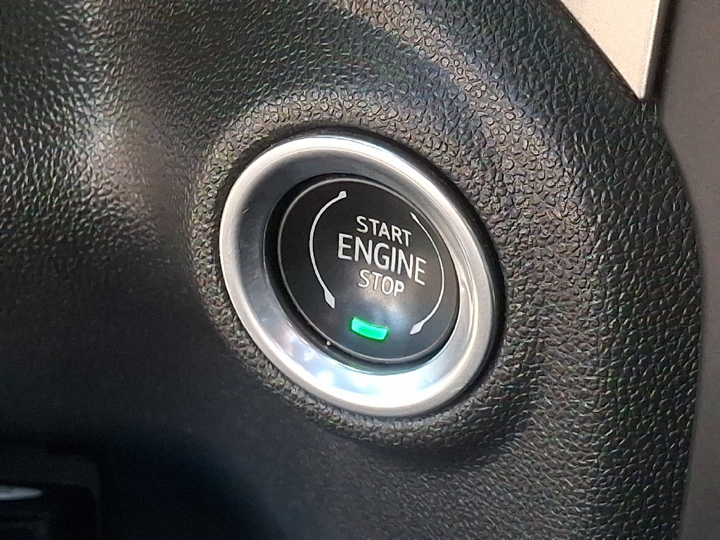 Used 2021 Chevrolet Silverado 1500 RST AWD/4WD image 23