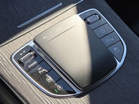 Used 2022 Mercedes-Benz GLC 300 4MATIC image 18