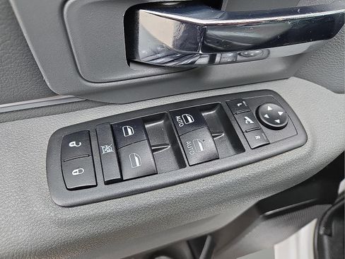 Used 2018 RAM 1500 Big Horn image 14