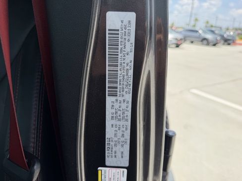 Used 2018 Jeep Wrangler Unlimited Rubicon AWD/4WD image 25