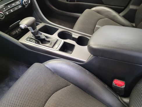 Used 2019 Kia Optima S FWD image 26
