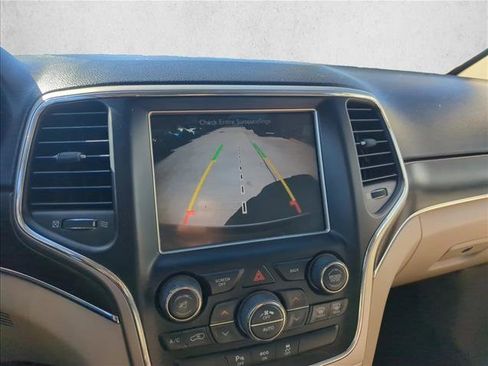 Used 2014 Jeep Grand Cherokee Limited w/ Luxury Group II image 10