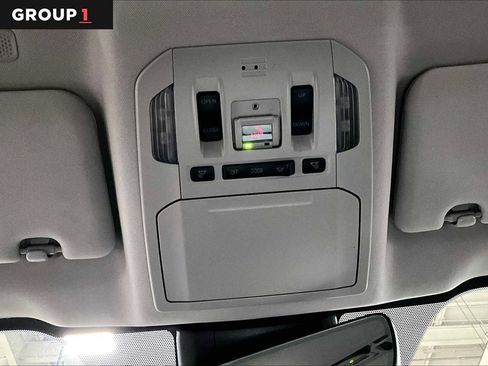 Certified 2022 Toyota Highlander XLE image 33