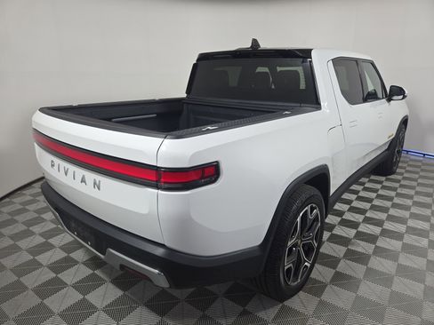 Used 2022 Rivian R1T Launch Edition image 5