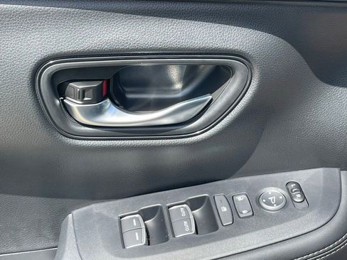 New 2026 Honda HR-V EX-L image 25