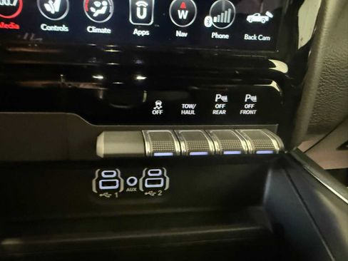 Certified 2021 RAM 1500 Laramie w/ Sport Appearance Package AWD/4WD image 34