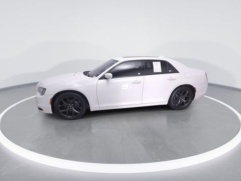 Used 2022 Chrysler 300 S image 4