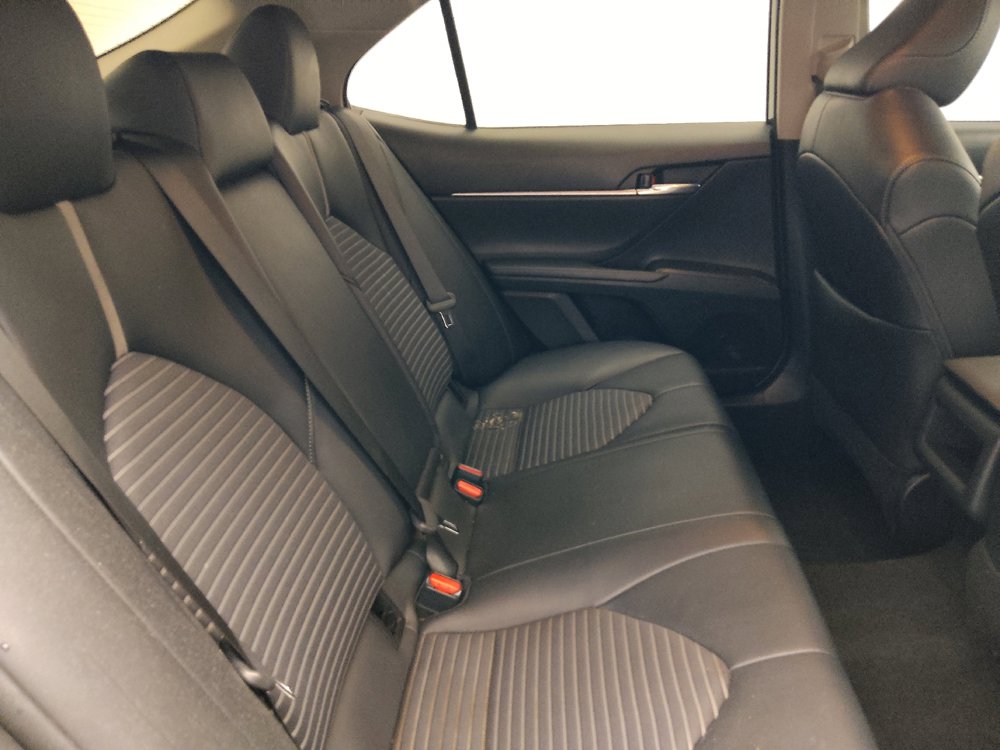 Used 2023 Toyota Camry SE FWD image 19